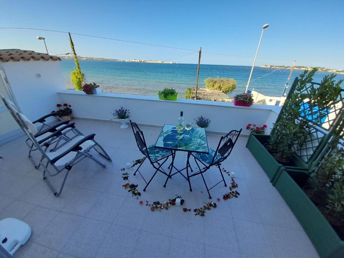 דירות סירקוזה La Casa Dell'Isola מראה חיצוני תמונה